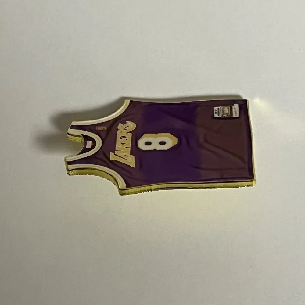 Kobe Bryant Lakers 8 Jersey Hat Pin Pins Purple Bag Basketball Fitted Hats